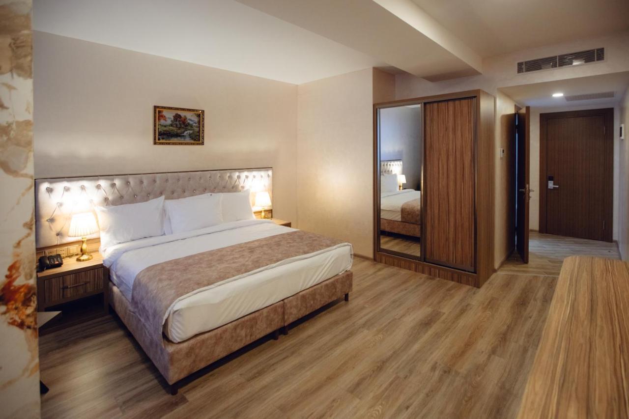 La Corne Hotel באקו מראה חיצוני תמונה